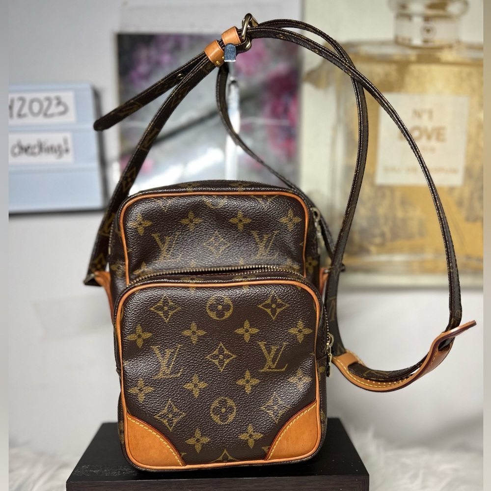 Louis Vuitton Amazone monogram Crossbody Shoulder bag